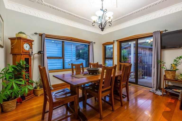 Photo of property in 15 Glamis Avenue, Strathmore Park, Wellington, 6022