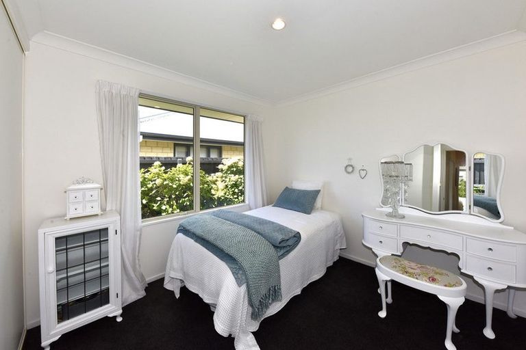 Photo of property in 96a Milns Road, Halswell, Christchurch, 8025