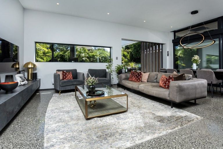 Photo of property in 11 Cheltenham Road, Devonport, Auckland, 0624