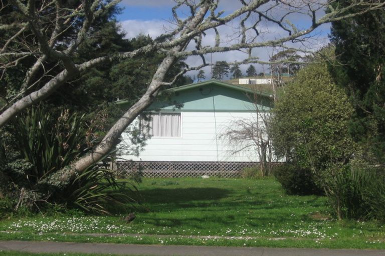 Photo of property in 20 Valley Road, Hikurangi, 0114