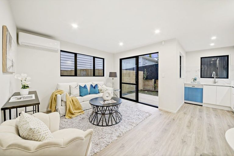 Photo of property in 8c Butterworth Drive, Glendene, Auckland, 0602