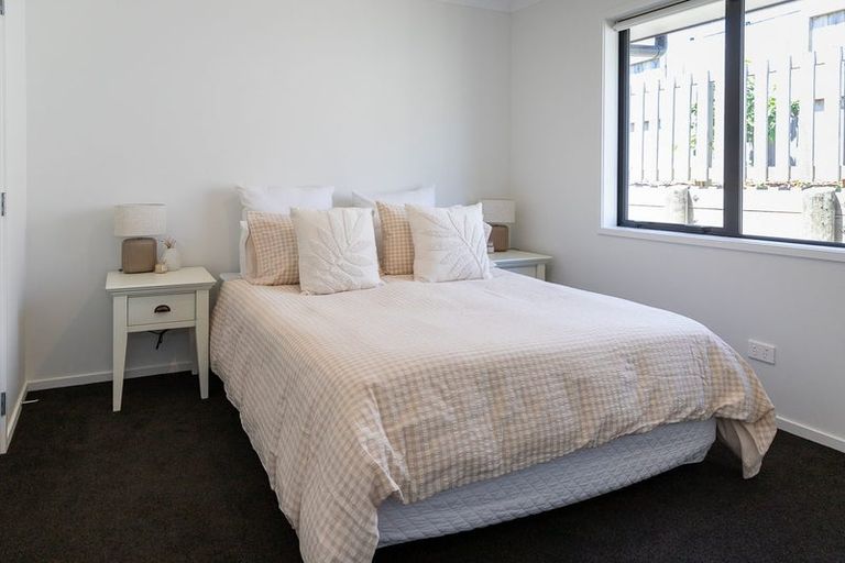 Photo of property in 31 Sycamore Drive, Sunnynook, Auckland, 0620