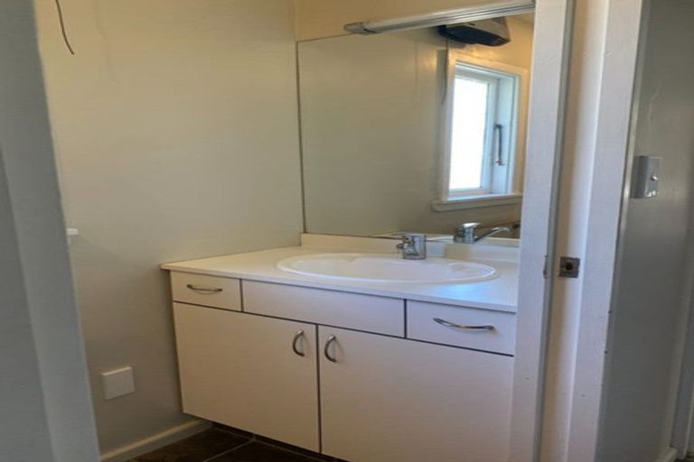 Photo of property in 90 Brynley Street, Hornby, Christchurch, 8042