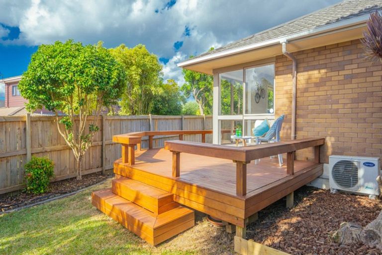 Photo of property in 1/16 Fieldstone Court, Northpark, Auckland, 2013