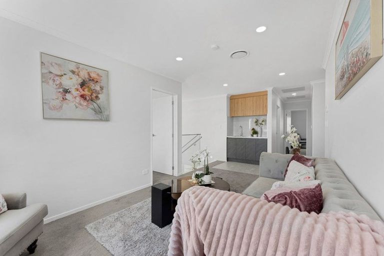 Photo of property in 124 Mcquoids Road, Flat Bush, Auckland, 2019