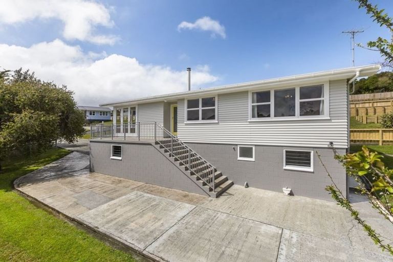 Photo of property in 12 Walton Avenue, Warkworth, 0910