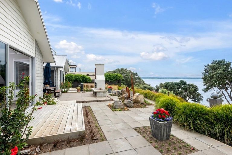 Photo of property in 43 Torkar Road, Clarks Beach, 2122