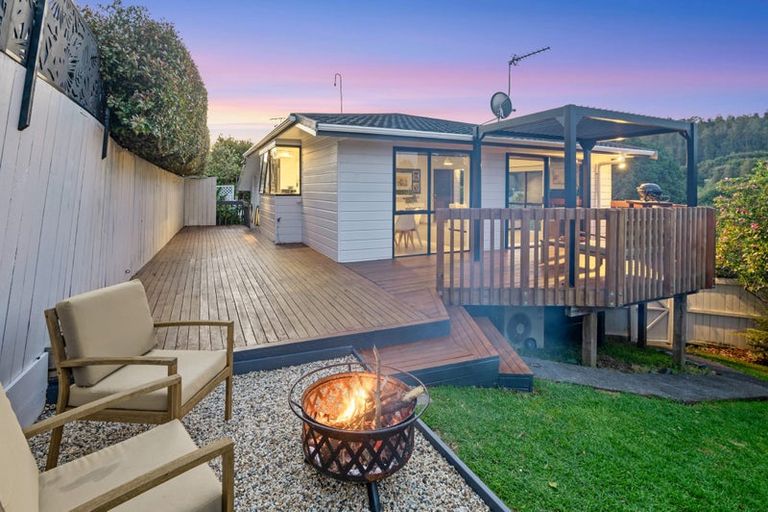 Photo of property in 1/9a Kitewao Street, Northcote, Auckland, 0627