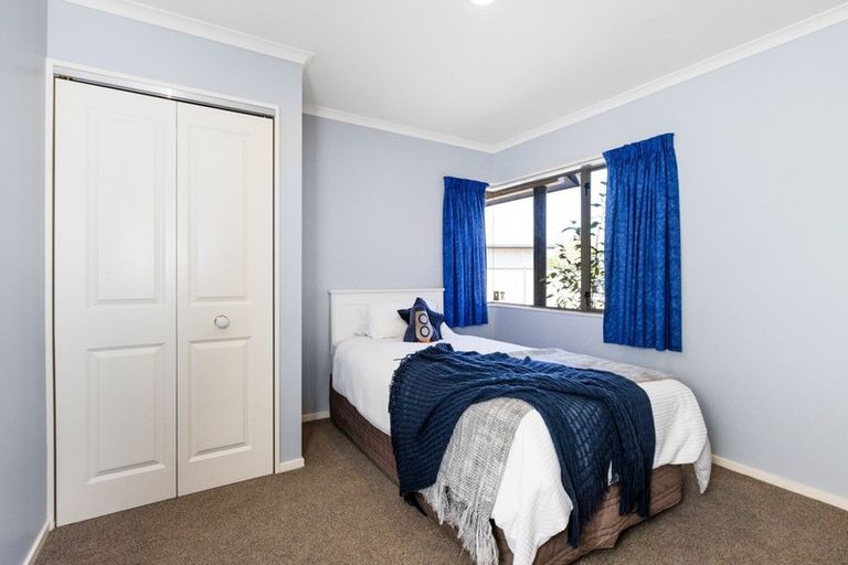 Photo of property in 6 Rosehill Way, Taradale, Napier, 4112