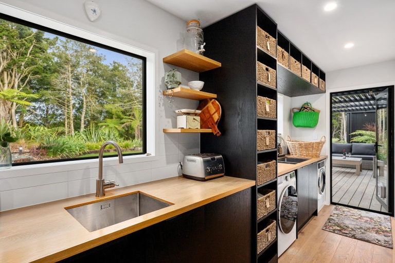 Photo of property in 551 Krippner Road, Puhoi, Silverdale, 0994