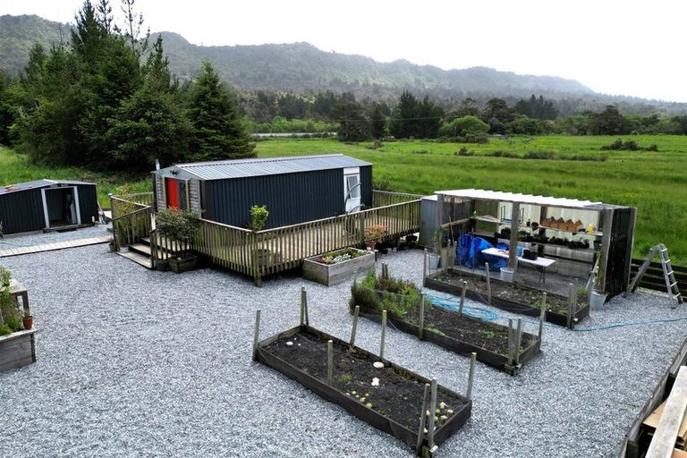 Photo of property in 11 Mcleans Pit Road, Coal Creek, Greymouth, 7802