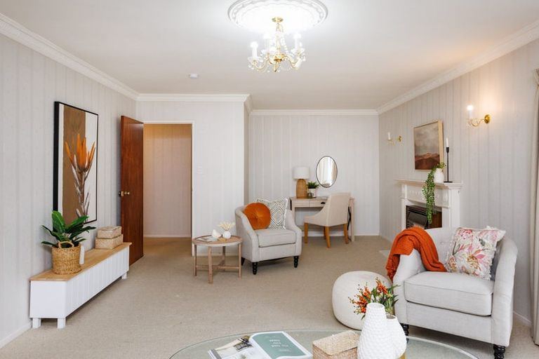 Photo of property in 9 Churchill Avenue, Hokowhitu, Palmerston North, 4410