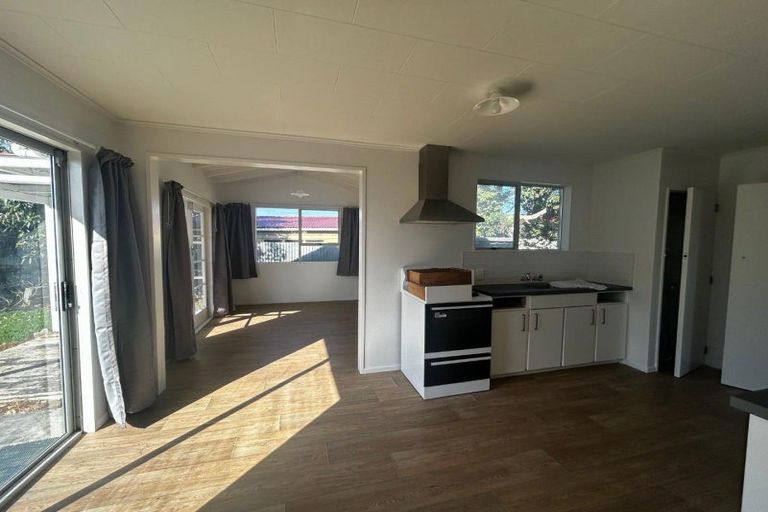 Photo of property in 20 Hood Street, Castlecliff, Whanganui, 4501