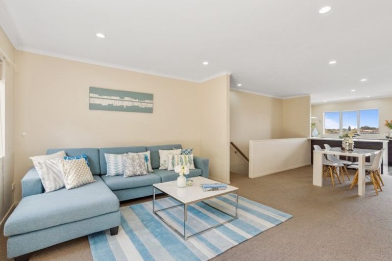 Photo of property in 6/61 The Avenue, Albany, Auckland, 0632