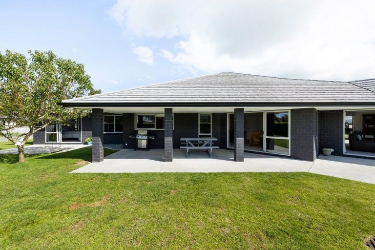 Photo of property in 45 Plescher Crescent, Leamington, Cambridge, 3432