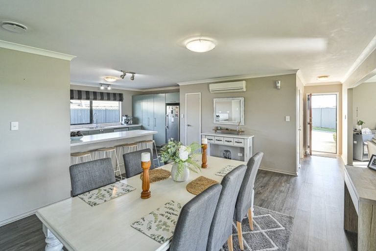 Photo of property in 8 Prestige Place, Flaxmere, Hastings, 4120