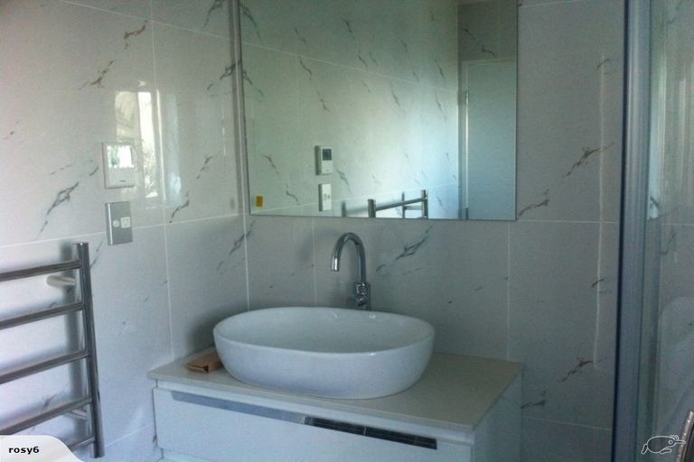 Photo of property in 43 Maylee Crescent, Gulf Harbour, Whangaparaoa, 0930