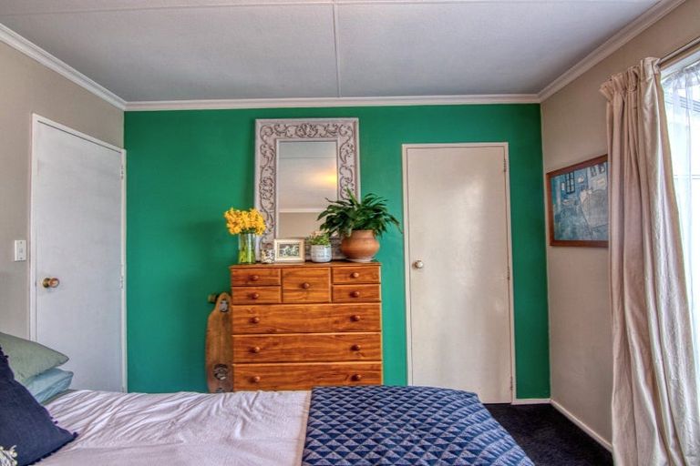 Photo of property in 3 Coromandel Court, Roslyn, Palmerston North, 4414