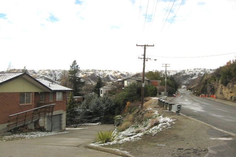 Photo of property in 37 Earnscleugh Road, Bridge Hill, Alexandra, 9320