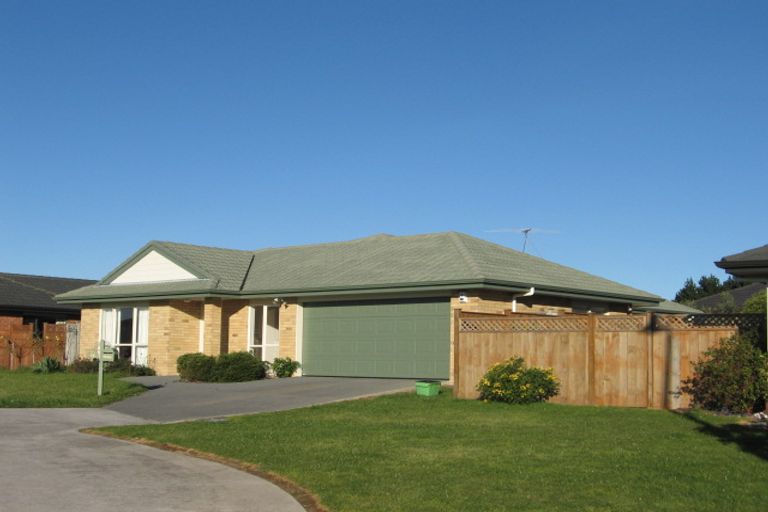 Photo of property in 18 Greta Banks Place, Wattle Downs, Auckland, 2103