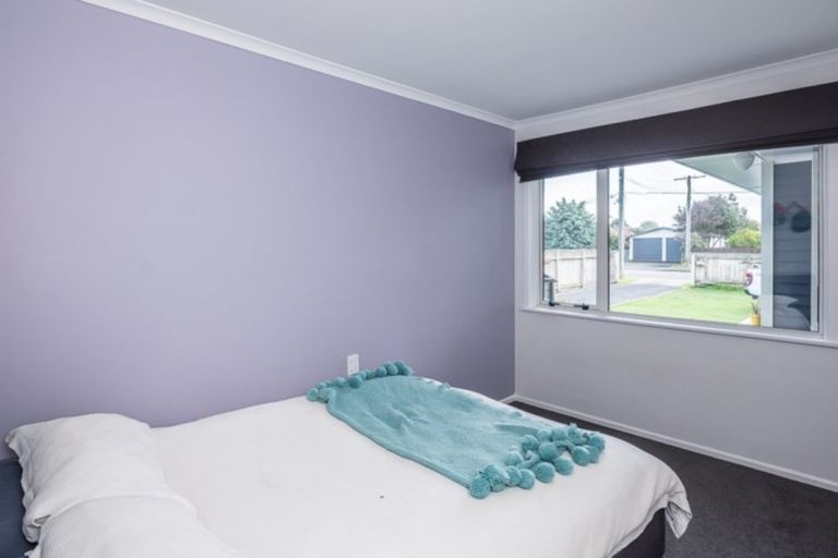 Photo of property in 2 Konini Grove, Raumati Beach, Paraparaumu, 5032