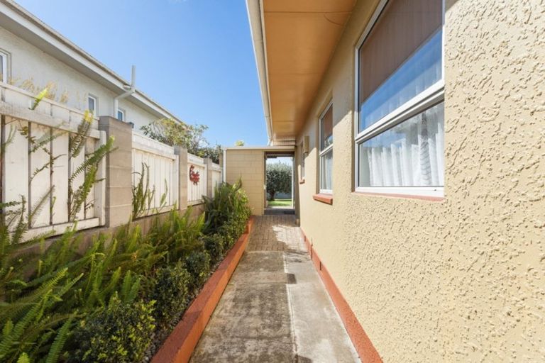 Photo of property in 19 Macville Road, Mount Maunganui, 3116