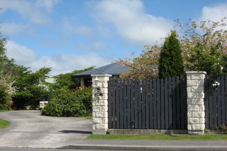 Photo of property in 7 Brookvale Place, Rangiora, 7400