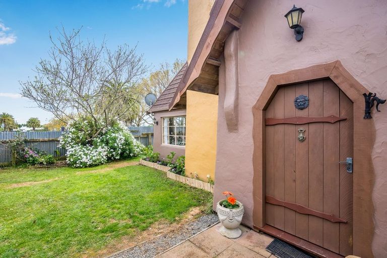 Photo of property in 8 Rosedale Place, Levin, 5510