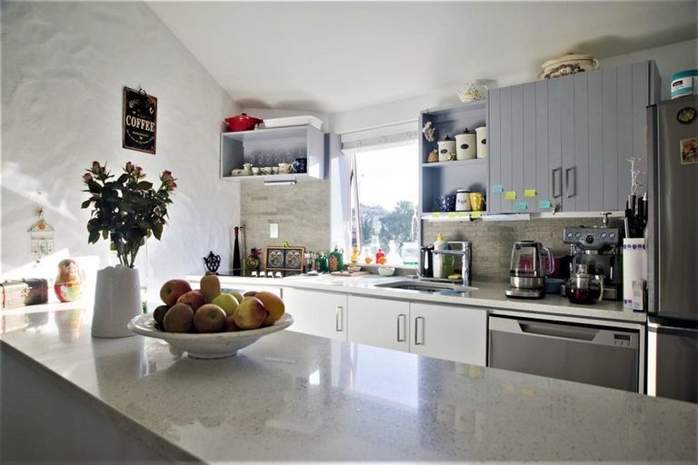 Photo of property in Oceanside Apartments, 10/453 Hibiscus Coast Highway, Orewa, 0931