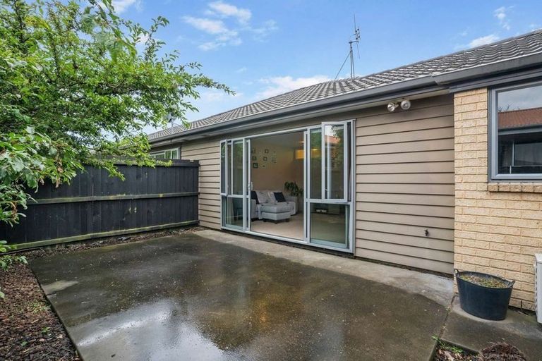 Photo of property in 4/13 Elizabeth Street, Riccarton, Christchurch, 8011