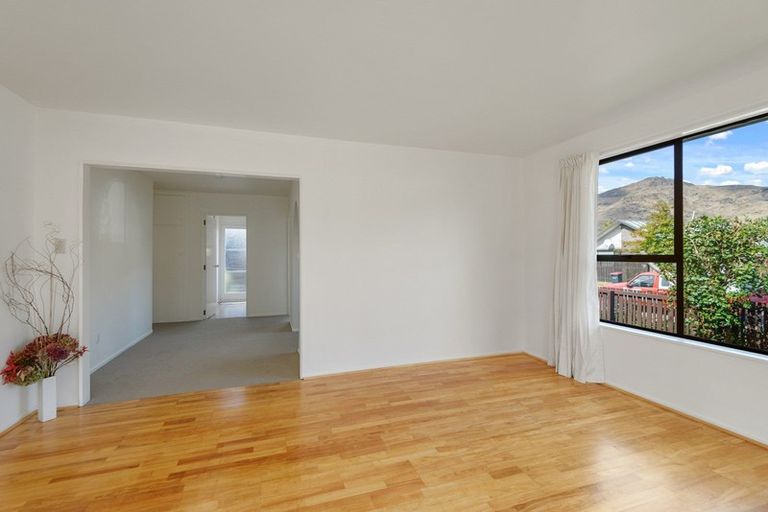 Photo of property in 1/36 Laing Crescent, Heathcote Valley, Christchurch, 8022