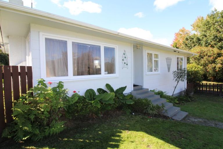 Photo of property in 8 Milne Road, Mangakakahi, Rotorua, 3015