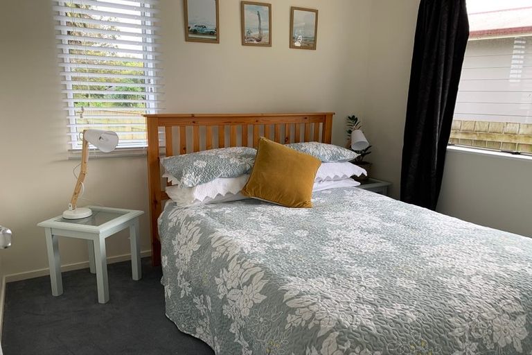 Photo of property in 52 Sarah Street, Waikawa Beach, Levin, 5573