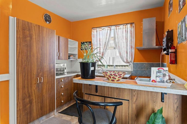 Photo of property in 21 Hay Street, Bromley, Christchurch, 8062