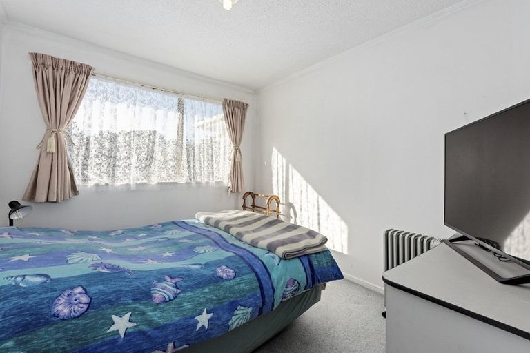 Photo of property in 2 Gainsborough Grove, Belmont, Lower Hutt, 5010