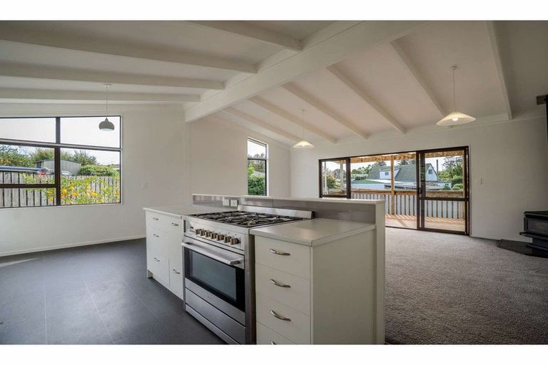 Photo of property in 6a Hawkings Crescent, Kerikeri, 0230