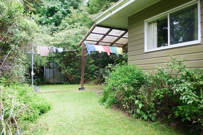 Photo of property in 11 Morepork Lane, Waipori Falls, Outram, 9073