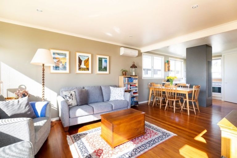 Photo of property in 53 Reynolds Road, Havelock North, 4130