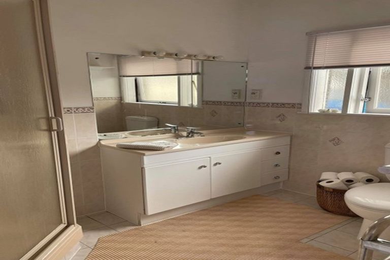 Photo of property in 1/19 Saltburn Road, Milford, Auckland, 0620