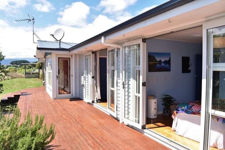 Photo of property in 44 Sarah Street, Waikawa Beach, Levin, 5573