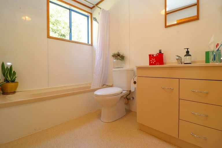 Photo of property in 24 Te Puru Creek Road, Te Puru, Thames, 3575