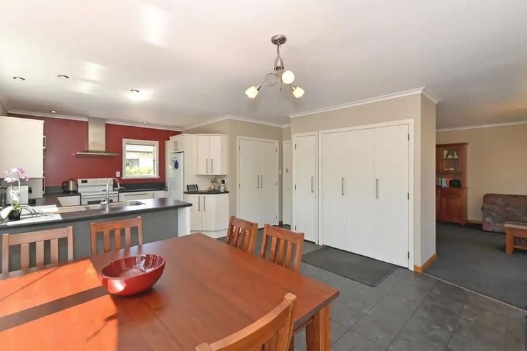 Photo of property in 64 Bateup Road, Richmond, 7020