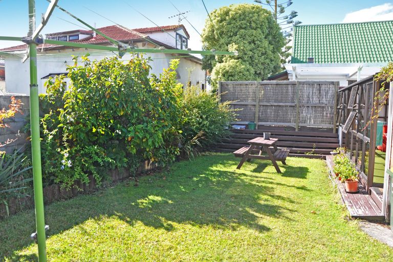 Photo of property in 6 Sunrise Boulevard, Snells Beach, 0920