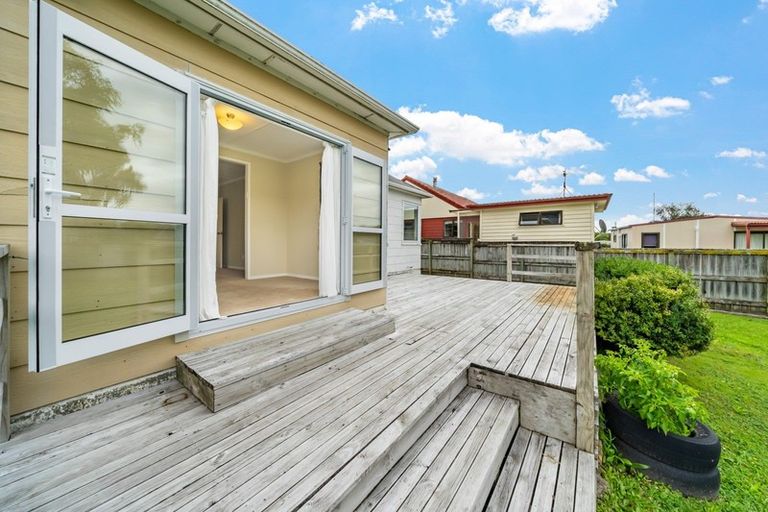 Photo of property in 4 Collett Street, Naenae, Lower Hutt, 5011