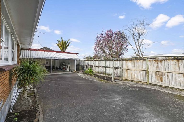 Photo of property in 51 Sandwich Road, St Andrews, Hamilton, 3200