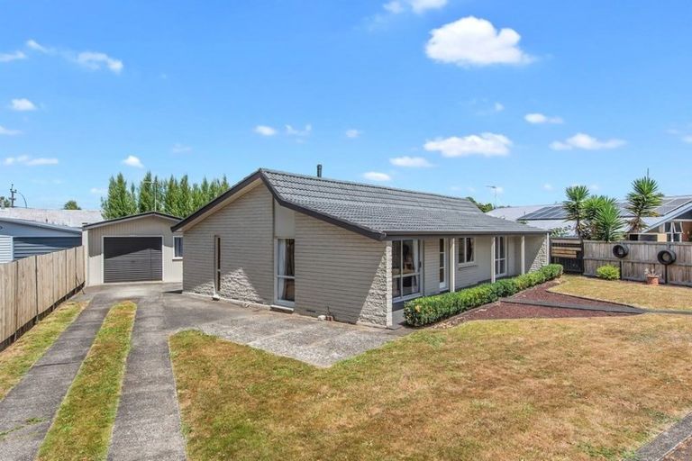 Photo of property in 55 Morrow Avenue, St Andrews, Hamilton, 3200