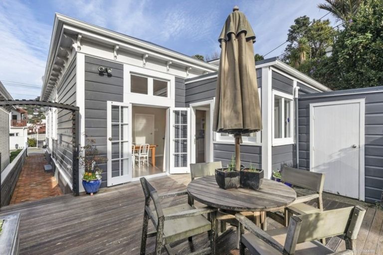 Photo of property in 8 Henry Street, Kilbirnie, Wellington, 6022