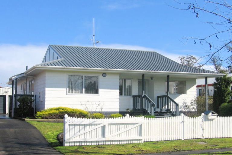 Photo of property in 21 Taksan Place, Pukete, Hamilton, 3200