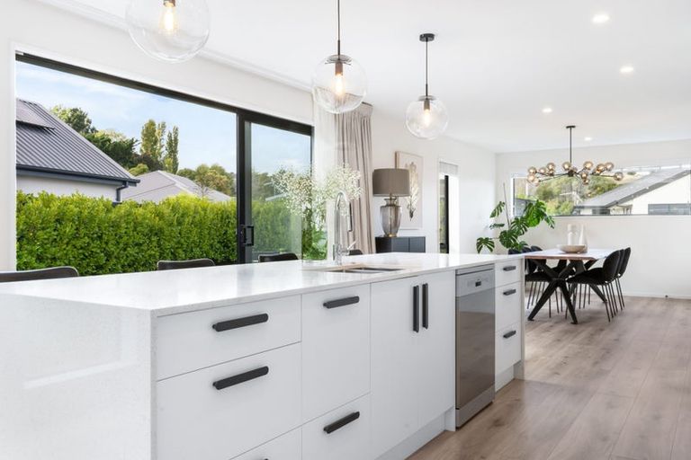 Photo of property in 910 Cashmere Road, Halswell, Christchurch, 8025