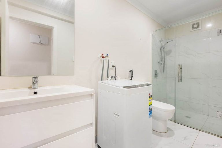 Photo of property in 11 Marriott Road, Pakuranga, Auckland, 2010